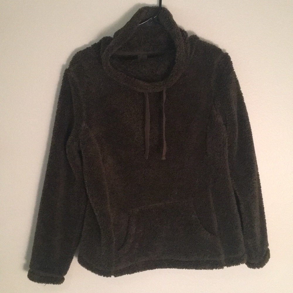 Woman’s fuzzy sherpa